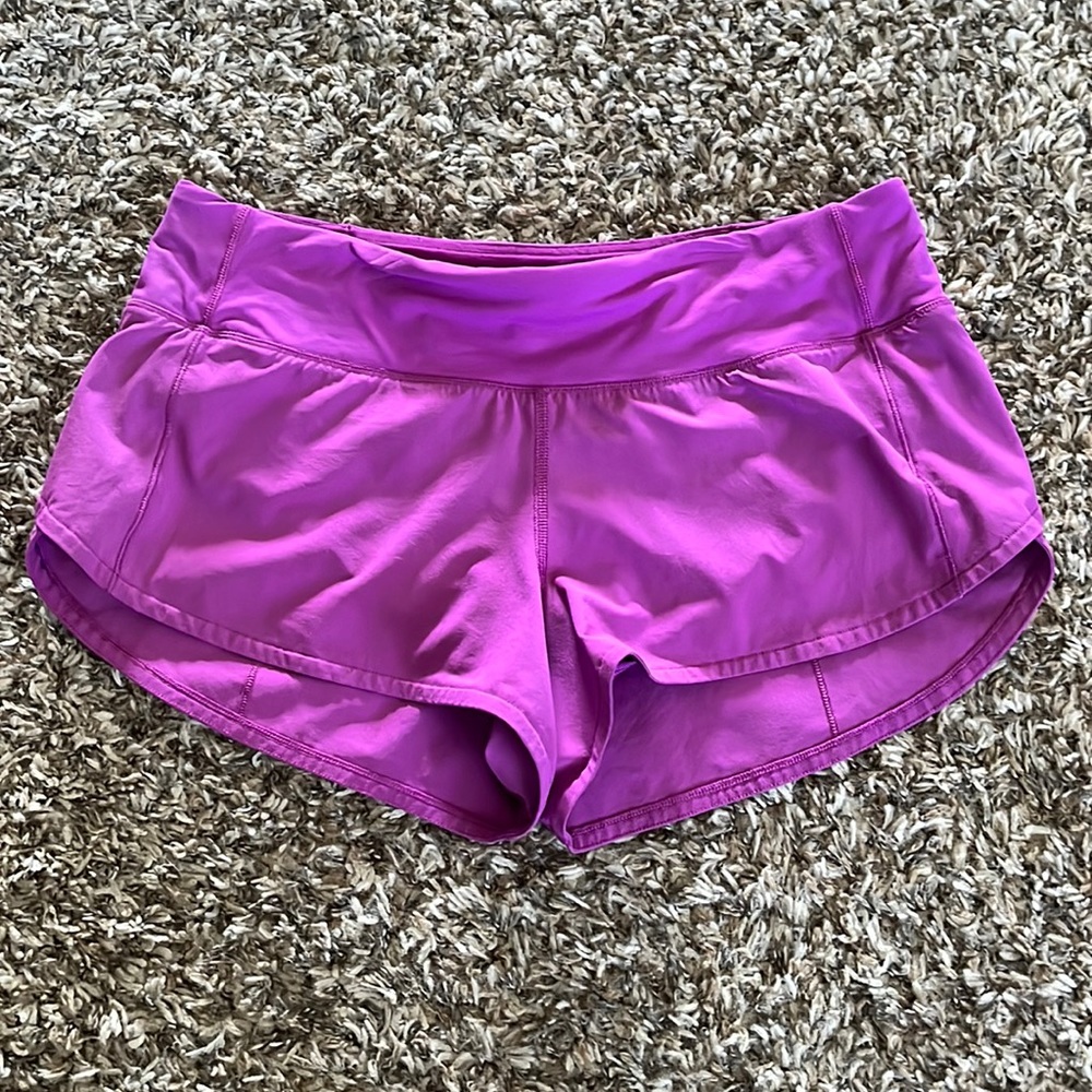 Lululemon Speed Ups 2.5” inseam Low-Rise